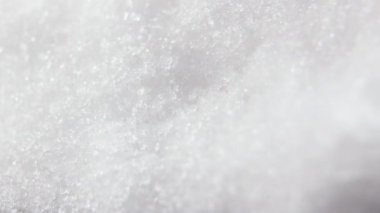 Kar erir, bahar gelir, makro zaman aşımı parlak eriyen kar, berrak su, buz mevsimi