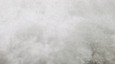 Kar erir, bahar gelir, makro zaman aşımı parlak eriyen kar, berrak su, buz mevsimi