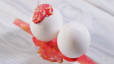 Yumurta Üzerine Sanat, Bahar Tatili Hazırlığı, Sıvı mermer dokusu, Mermer mürekkep rengi, Akışkan Sanat Özeti Trend