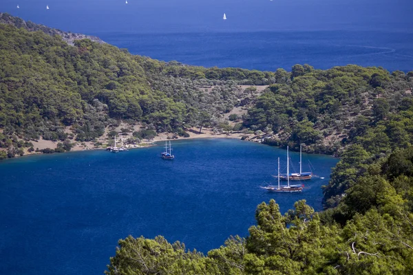 Viagem Azul em Turco Mediterrâneo Fotografia De Stock