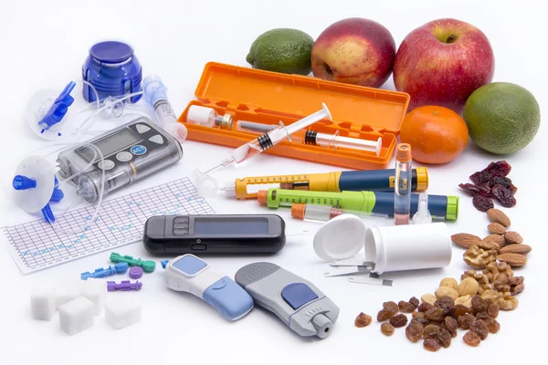 Ajustar los elementos diabéticas (todo lo que necesita para controlar la diabetes) —  Fotos de Stock