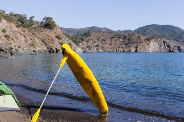 Kayık tarafından seyahat.