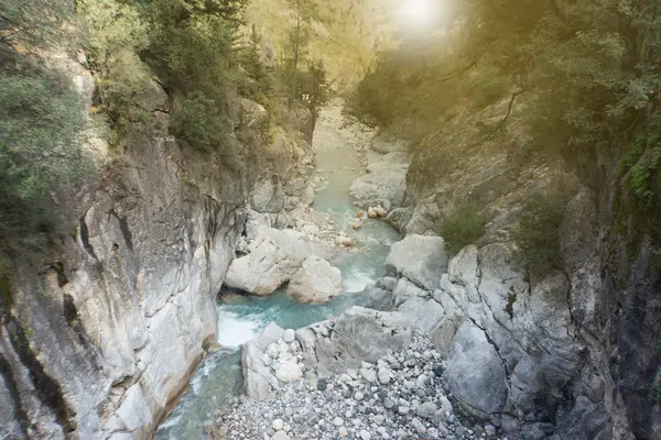 Mountain river flowing through a canyon in the summer. — Stock Photo, Image