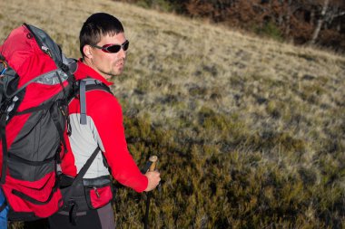 dağlarda trekking fiyatı. 