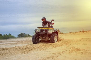 ATV yarış kumdur. 