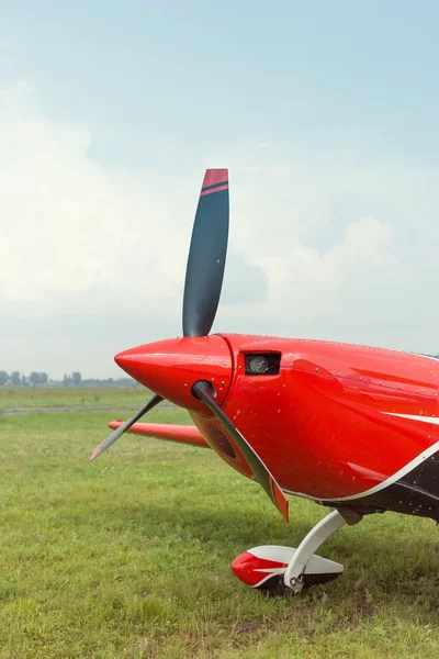 A parte da frente da aeronave com uma hélice . — Fotografia de Stock