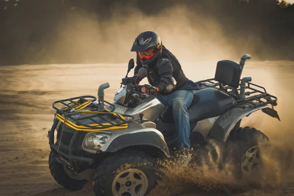 Kum ATV yarış.