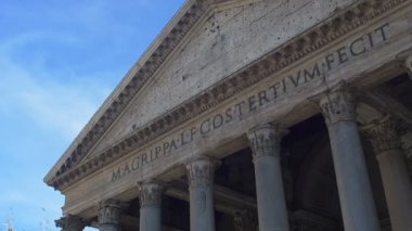 Antik Roma anıtsal yapı