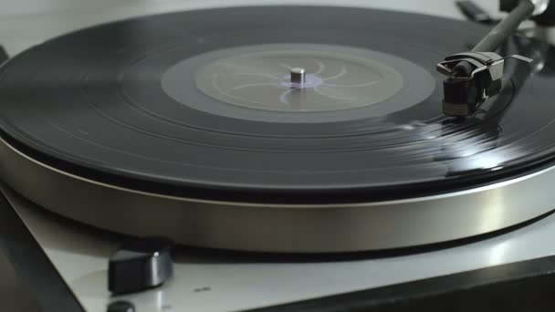Vintage record player — Stock Video