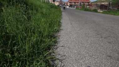 Motosiklet süren adam.