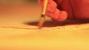 Profesyonel sanatçı manzara üzerinde çalışma