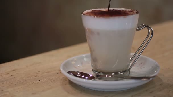 Φλυτζάνι του cappuccino — Αρχείο Βίντεο