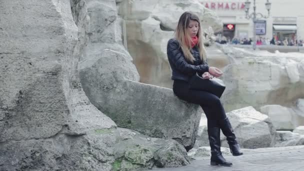 Depressed woman sitting alone — Stock Video