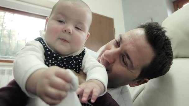 Happy father with baby girl — Stock Video