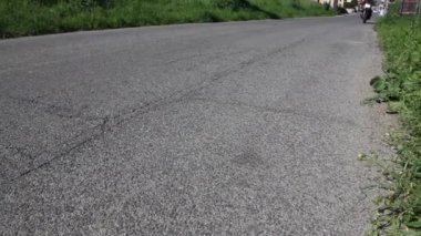 Motosiklet süren adam.