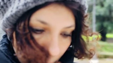 üzgün ve depresyonda kadın