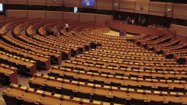 Plenaire zaal van het Europees Parlement in Brussel — Stockvideo