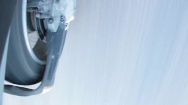 Motosiklet tekerlek hareketi