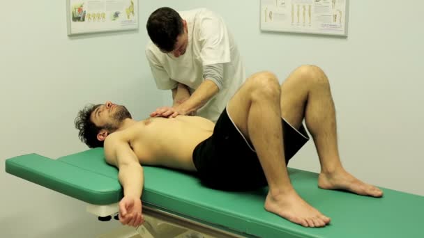 Checking Movements Shoulder Joints Young Patient — Stockvideo