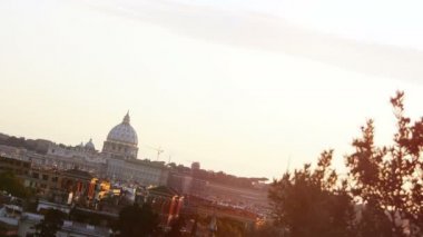Gün batımında St Peter's Basilica