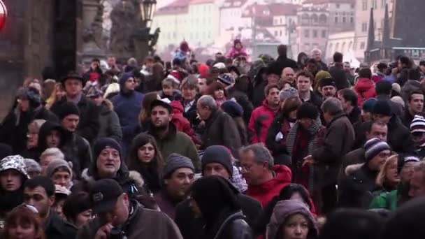 Crowd in the street: prague Czech republic, winter time — Stock Video