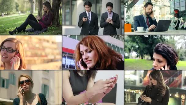 Persone che parlano e inviano messaggi con smartphone — Video Stock