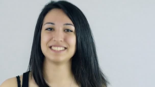 Mulher sorridente retrato — Vídeo de Stock