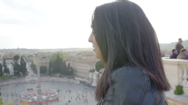 Jeune touriste à Rome — Video