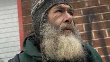 şehir umutsuz üzgün ihtiyar