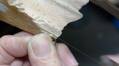 Goldsmith rafine bir altın yüzük