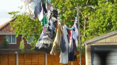 Giyim dışında clothesline güneşin rüzgarla kurutma