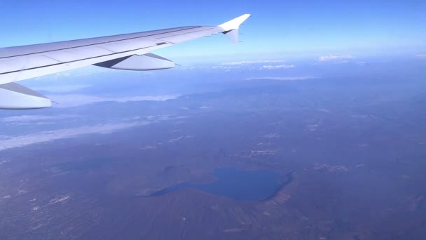 Wing of airplane in flight — Stock Video