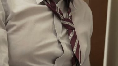 üzgün işadamı: çalışma üzerinde çok sorunları olan genç adam: mağlup işadamı