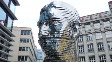 Prague, Çek Cumhuriyeti: hareket eden heykel adanmış Franz Kafka
