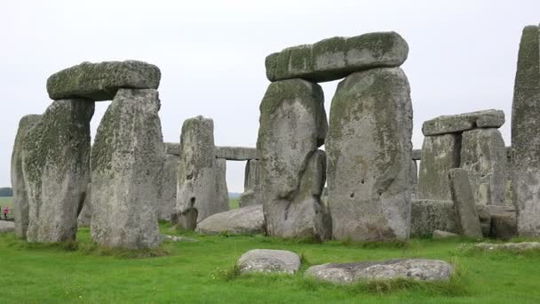 Στόουνχεντζ Αγγλία τουρισμού Monolith πέτρες — Αρχείο Βίντεο