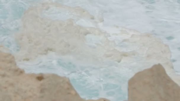 Przegląd na niezwykłą siłę burzliwe Morze w Fuerteventura — Wideo stockowe