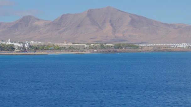 La impresionismo del volcán visto desde el mar- Lanzarote — Vídeos de Stock