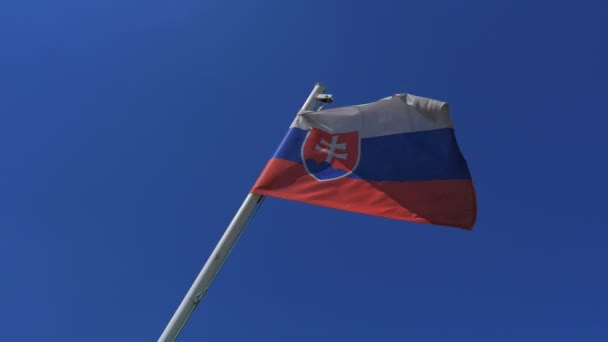 Slovenská vlajka mávala hrdě ve větru