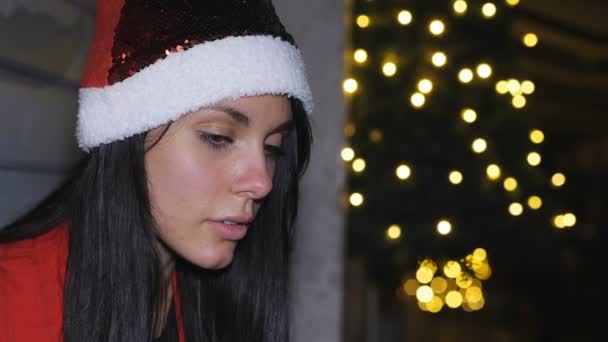 Depression Sadness Sad Young Woman Wearing Santa Hat Cries Street — Stock Video
