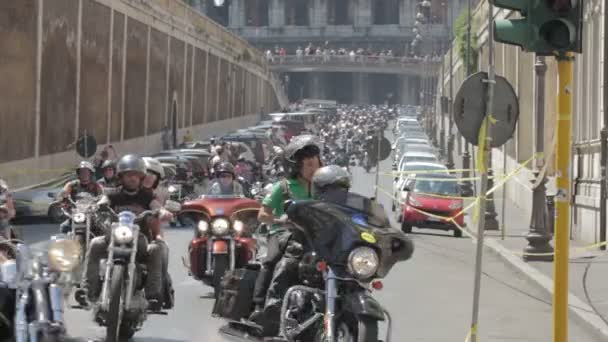 Parada rowerzystów motocykl Harley Davidson — Wideo stockowe