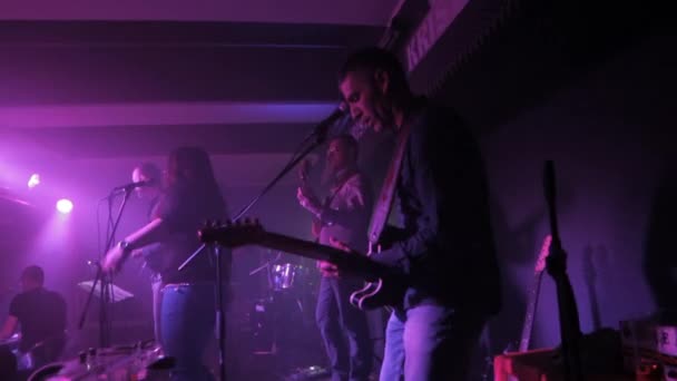 밴드 기타리스트-steadycam — 비디오