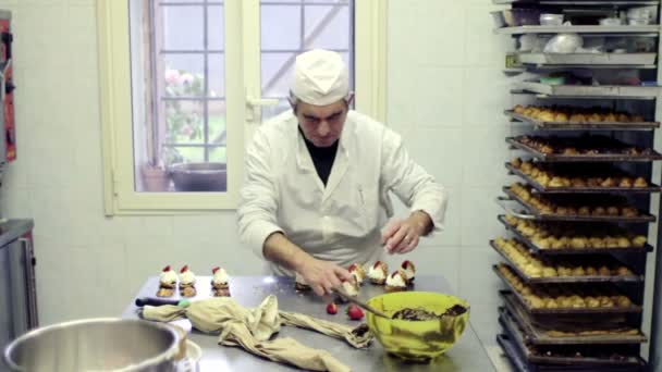 糕点厨师做饭 — 图库视频影像