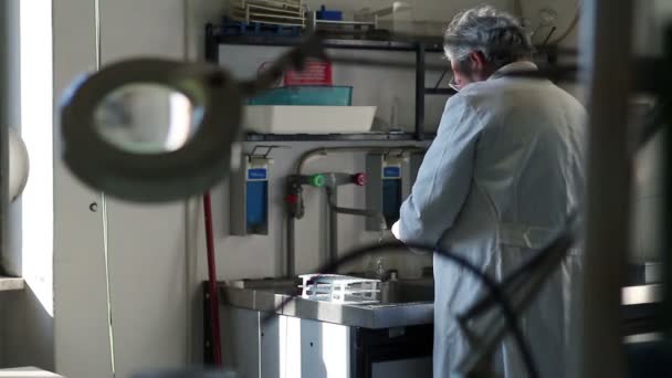 Instrumentos Laboratório Washies Químico — Vídeo de Stock