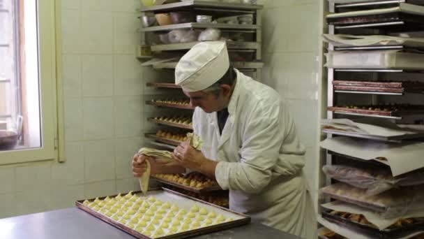 Pastelería chef cocina — Vídeos de Stock