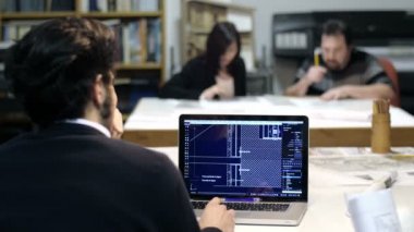 genç mimar CAD yazılımı bir mimar Studio'yu kullanarak