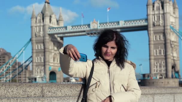 Woman making a selfie — Stock Video