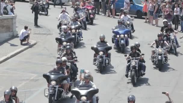 Harley Davidson Motosiklet bisikletçileri Parade — Stok video