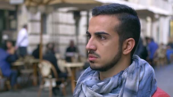 Young man waiting her partner for a blind date — Αρχείο Βίντεο