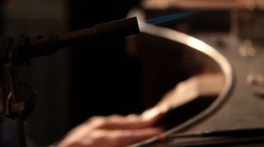 Goldsmith: altın cep feneri ile işleme