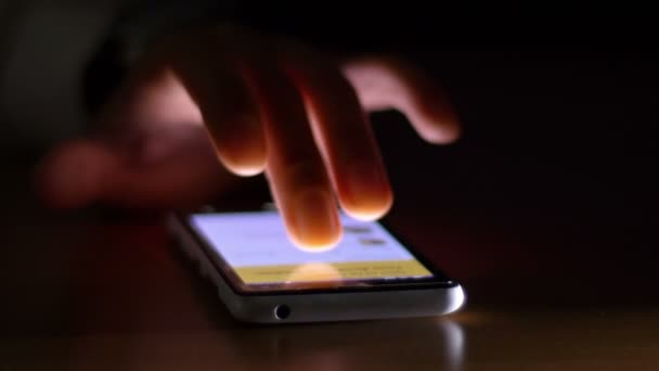男人用智能手机 — 图库视频影像